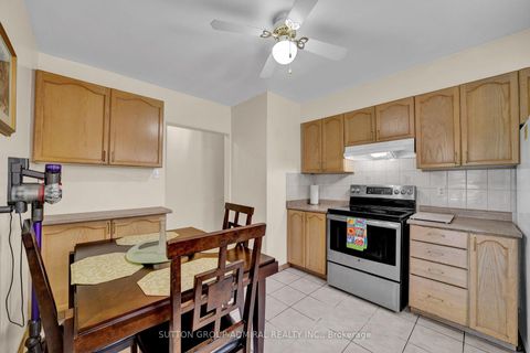 Photo 9 at 38 Frankton Crescent, York University Heights, Toronto