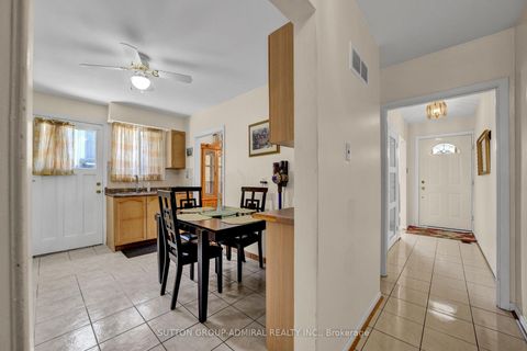 Photo 13 at 38 Frankton Crescent, York University Heights, Toronto