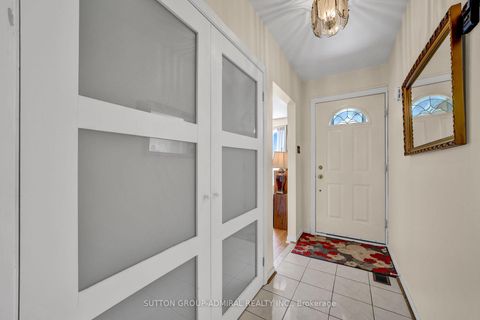 Photo 14 at 38 Frankton Crescent, York University Heights, Toronto