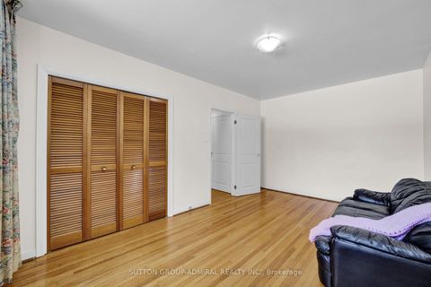 Photo 19 at 38 Frankton Crescent, York University Heights, Toronto