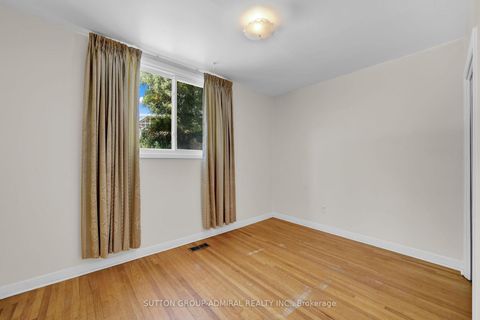 Photo 20 at 38 Frankton Crescent, York University Heights, Toronto