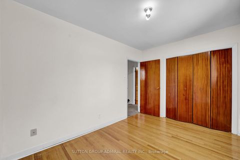 Photo 23 at 38 Frankton Crescent, York University Heights, Toronto