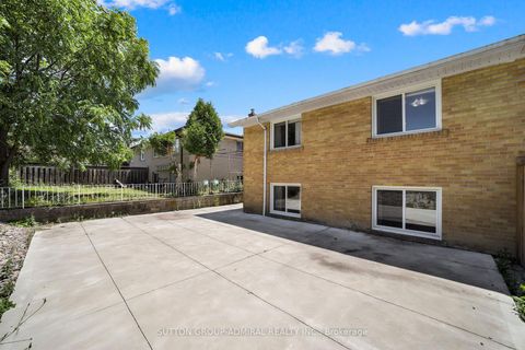 Photo 38 at 38 Frankton Crescent, York University Heights, Toronto