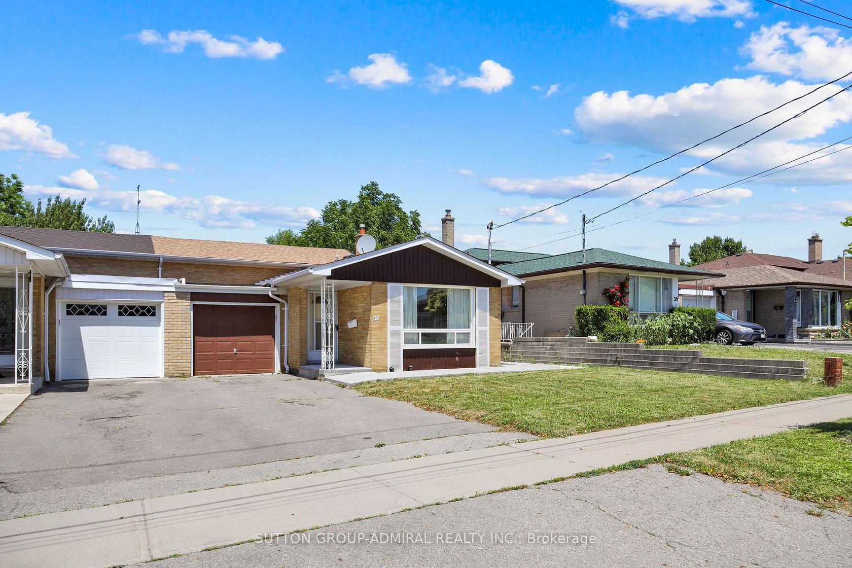 38 Frankton Crescent, York University Heights, Toronto 