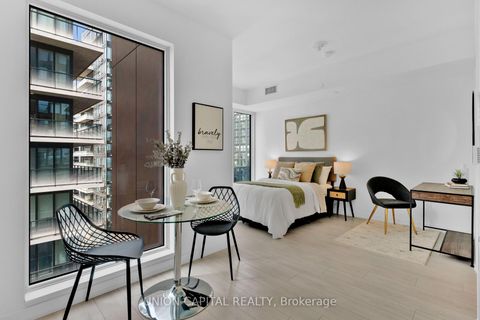 Photo 4 at 4606 - 55 Mercer Street, Waterfront Communities C1, Toronto