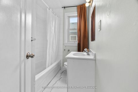 Photo 13 at 96 Oakes Avenue, O'Neill, Oshawa