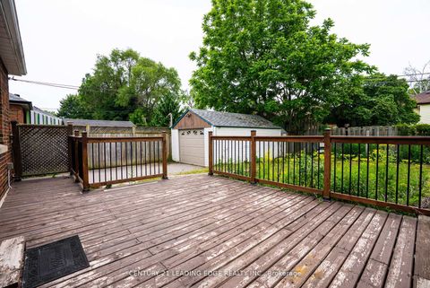 Photo 31 at 96 Oakes Avenue, O'Neill, Oshawa