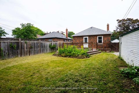 Photo 32 at 96 Oakes Avenue, O'Neill, Oshawa