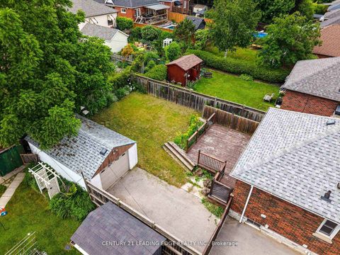 Photo 35 at 96 Oakes Avenue, O'Neill, Oshawa