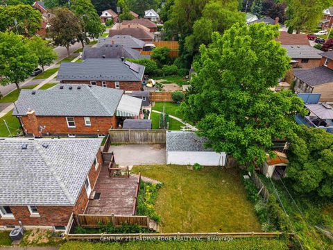 Photo 36 at 96 Oakes Avenue, O'Neill, Oshawa