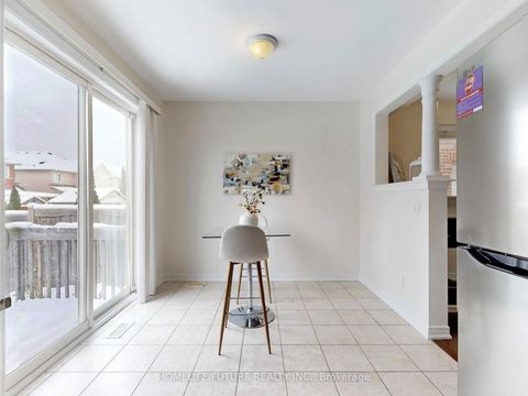 Photo 14 at 93 VIA TOSCANA E, Vellore Village, Vaughan