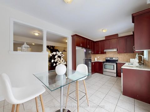 Photo 16 at 93 VIA TOSCANA E, Vellore Village, Vaughan