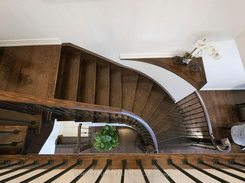 Photo 22 at 93 VIA TOSCANA E, Vellore Village, Vaughan