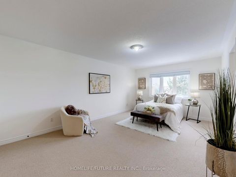 Photo 28 at 93 VIA TOSCANA E, Vellore Village, Vaughan