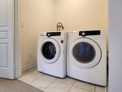 Photo 41 at 93 VIA TOSCANA E, Vellore Village, Vaughan