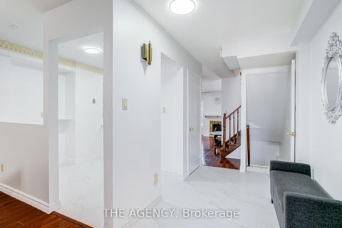 Photo 3 at 142 Greenbrae Circuit, Woburn, Toronto