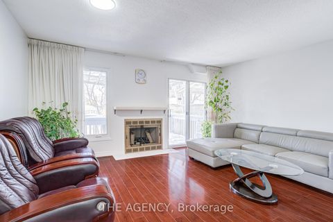 Photo 4 at 142 Greenbrae Circuit, Woburn, Toronto