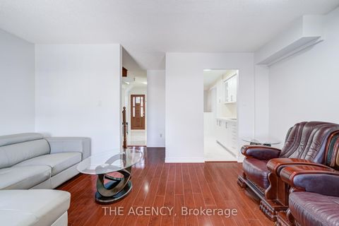 Photo 7 at 142 Greenbrae Circuit, Woburn, Toronto