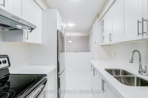 Photo 8 at 142 Greenbrae Circuit, Woburn, Toronto