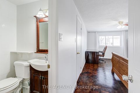 Photo 17 at 142 Greenbrae Circuit, Woburn, Toronto