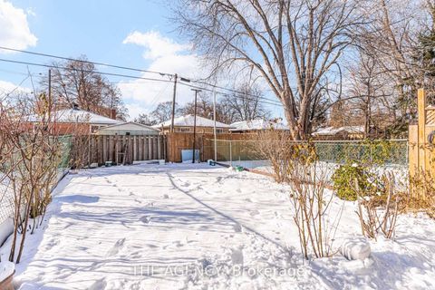 Photo 40 at 142 Greenbrae Circuit, Woburn, Toronto