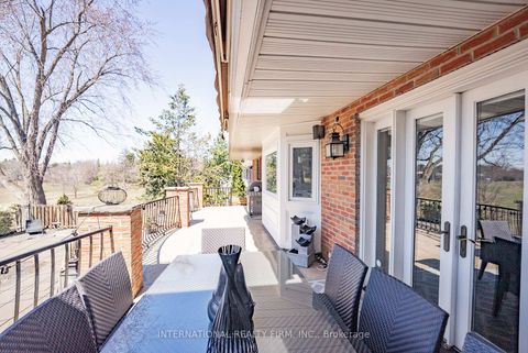 Photo 15 at 6 Penwood Crescent, Don Mills, Toronto