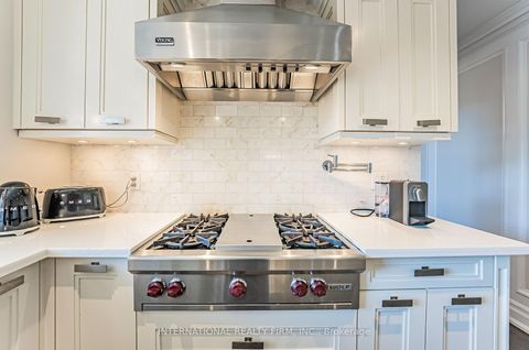 Photo 18 at 6 Penwood Crescent, Don Mills, Toronto