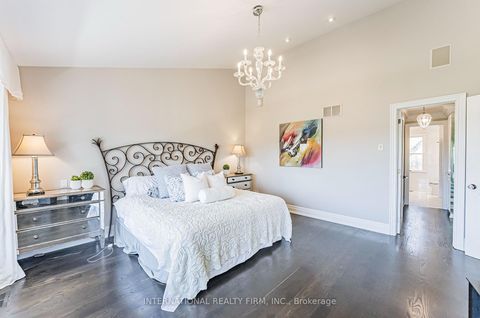 Photo 23 at 6 Penwood Crescent, Don Mills, Toronto