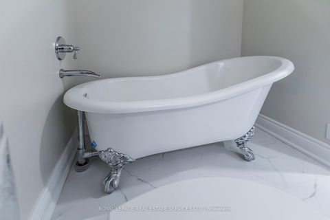 Photo 11 at 309 - 1 Palace Pier Court, Mimico, Toronto