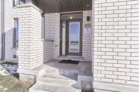 Photo 1 at 10173 Huntington Road, Kleinburg, Vaughan