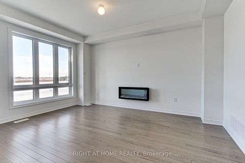 Photo 3 at 10173 Huntington Road, Kleinburg, Vaughan