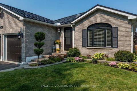 Photo 1 at 139 Columbia Road, Holly, Barrie