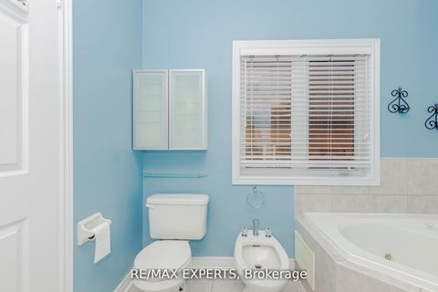 Photo 24 at 150 Saint Nicholas Crescent, Vellore Village, Vaughan