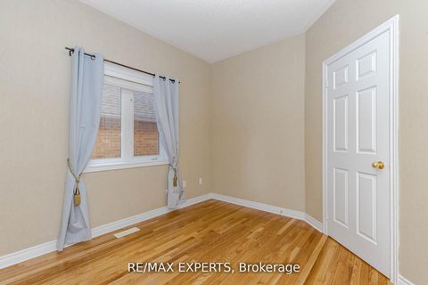 Photo 25 at 150 Saint Nicholas Crescent, Vellore Village, Vaughan