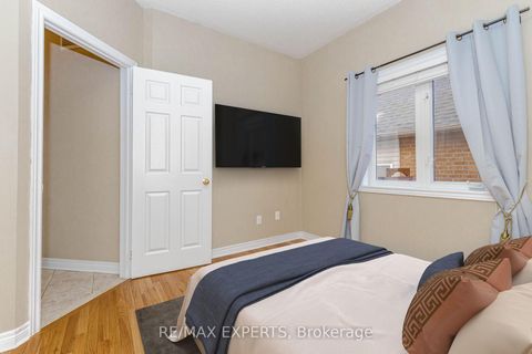 Photo 26 at 150 Saint Nicholas Crescent, Vellore Village, Vaughan