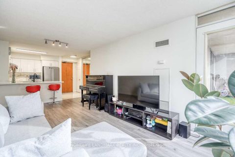 Photo 4 at 1503 - 260 Doris Avenue, Willowdale East, Toronto