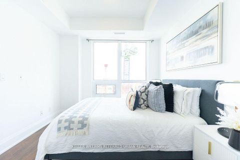 Photo 11 at 1802 - 101 Erskine Avenue, Mount Pleasant East, Toronto