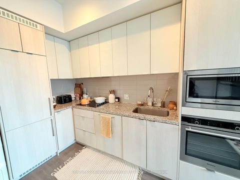 Photo 5 at 5007 - 115 Blue Jay Way, Waterfront Communities C1, Toronto