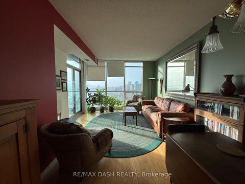 Photo 8 at 2411 - 219 Fort York Boulevard, Niagara, Toronto