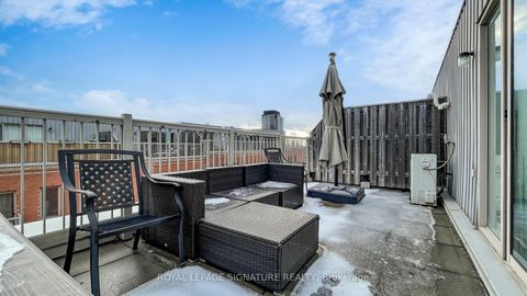 Photo 14 at 226 - 25 Turntable Crescent, Junction, Toronto