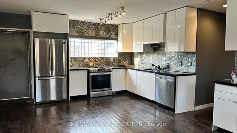 Photo 2 at 3140 Lake Shore Boulevard W, New Toronto, Toronto