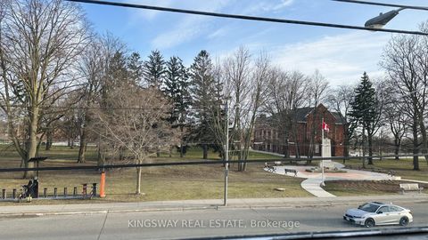 Photo 4 at 3140 Lake Shore Boulevard W, New Toronto, Toronto