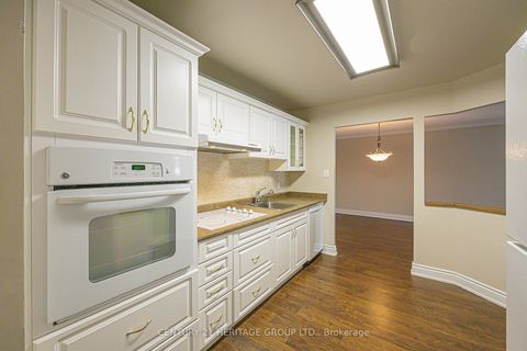 Photo 7 at 227 - 155 Main Street N, London, Newmarket