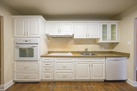 Photo 10 at 227 - 155 Main Street N, London, Newmarket