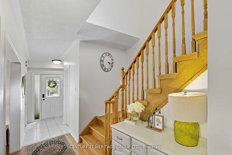 Photo 12 at 398 Carruthers Avenue, Summerhill Estates, Newmarket