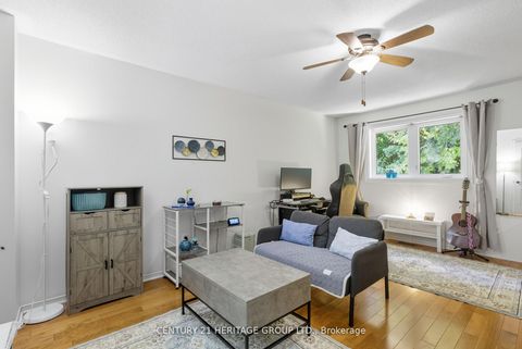 Photo 22 at 398 Carruthers Avenue, Summerhill Estates, Newmarket