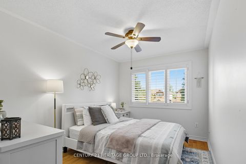 Photo 24 at 398 Carruthers Avenue, Summerhill Estates, Newmarket