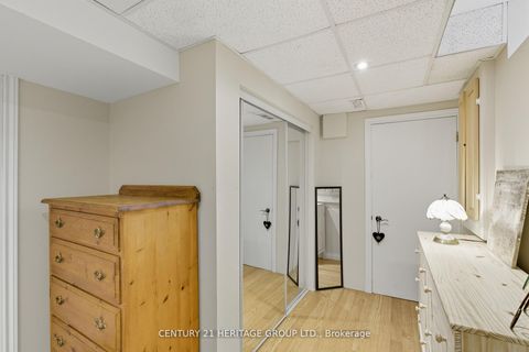 Photo 31 at 398 Carruthers Avenue, Summerhill Estates, Newmarket