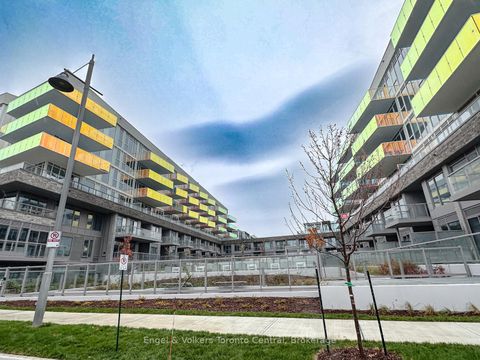 Photo 1 at 515 - 333 Sunseeker Avenue, Rural Innisfil, Innisfil