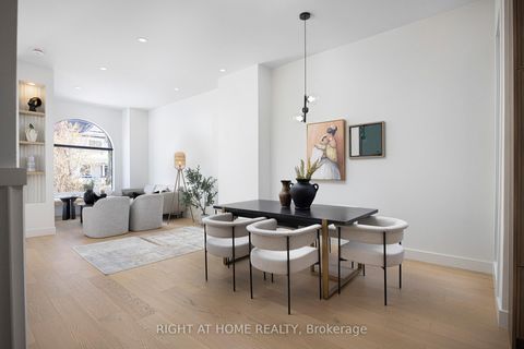 Photo 2 at 292 Borden Street, University, Toronto